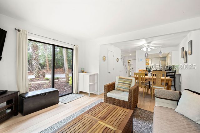 17 Lagoon Rd Apt 26, Hilton Head Island, SC 29928