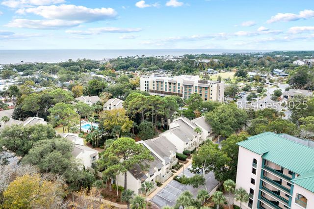 17 Lagoon Rd Apt 26, Hilton Head Island, SC 29928