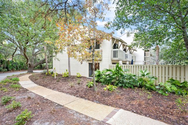 17 Lagoon Rd Apt 26, Hilton Head Island, SC 29928