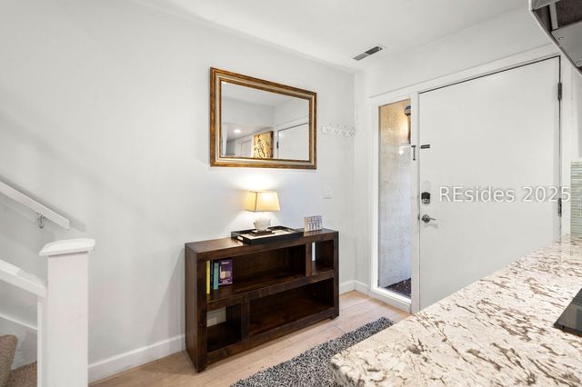 17 Lagoon Rd Apt 26, Hilton Head Island, SC 29928