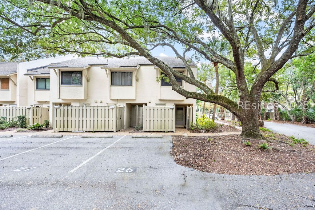 17 Lagoon Rd Apt 26, Hilton Head Island, SC 29928