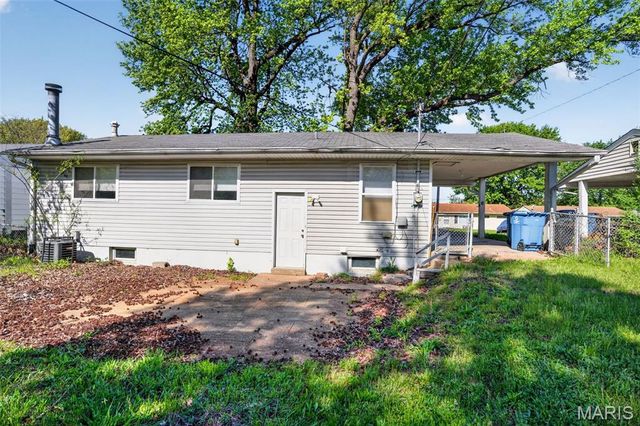10028 Dellridge Lane, St Louis, MO 63136