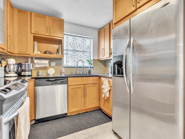 1236 Alton Rd 304, Miami Beach, FL 33139