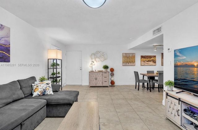 1236 Alton Rd 304, Miami Beach, FL 33139