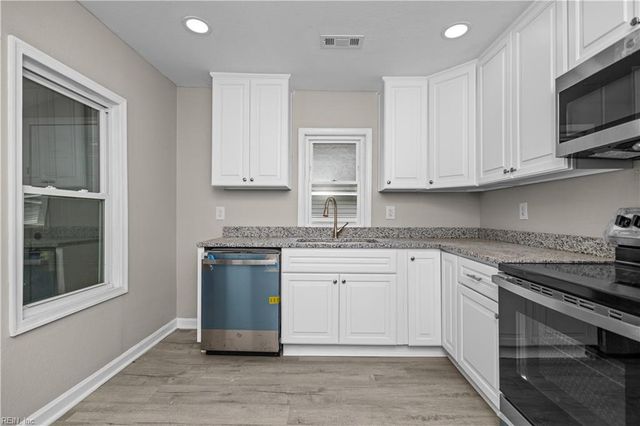 208 Raleigh AVE, Suffolk, VA 23434