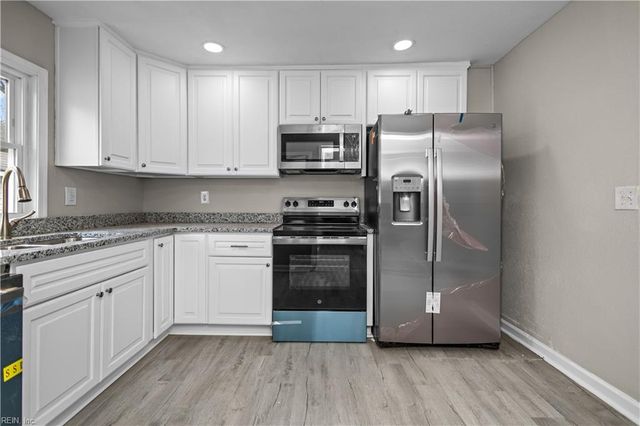 208 Raleigh AVE, Suffolk, VA 23434