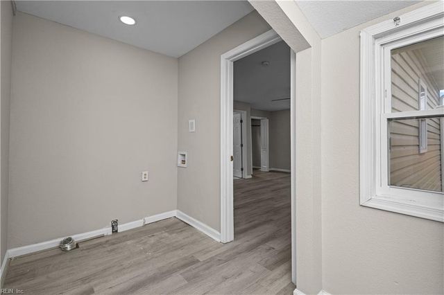 208 Raleigh AVE, Suffolk, VA 23434