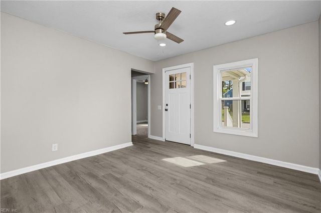208 Raleigh AVE, Suffolk, VA 23434