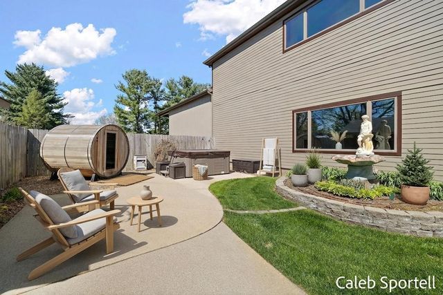 8201 Cherry Valley Avenue, Caledonia, MI 49316