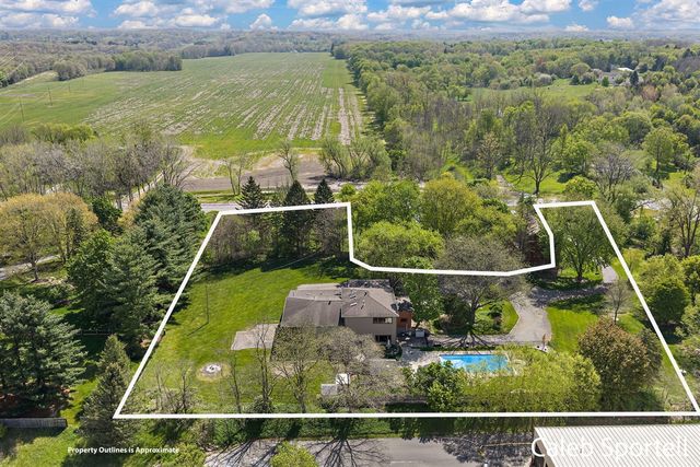 8201 Cherry Valley Avenue, Caledonia, MI 49316