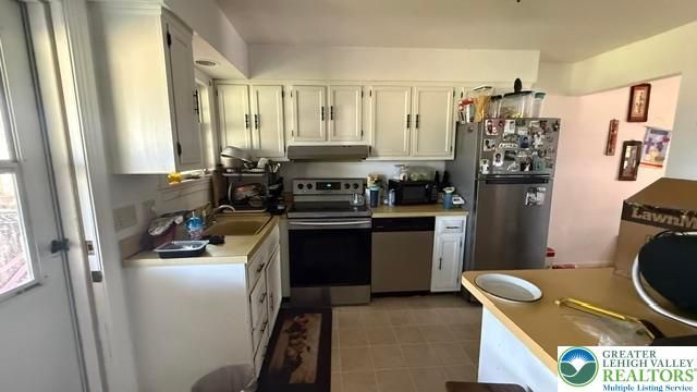 5758 Greens Drive, Lower Macungie Twp, PA 18106