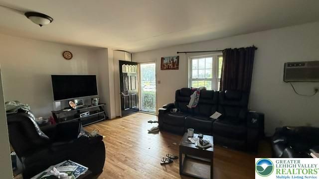 5758 Greens Drive, Lower Macungie Twp, PA 18106