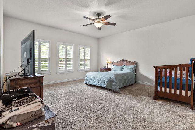 4817 E Morada Ln, Stockton, CA 95212