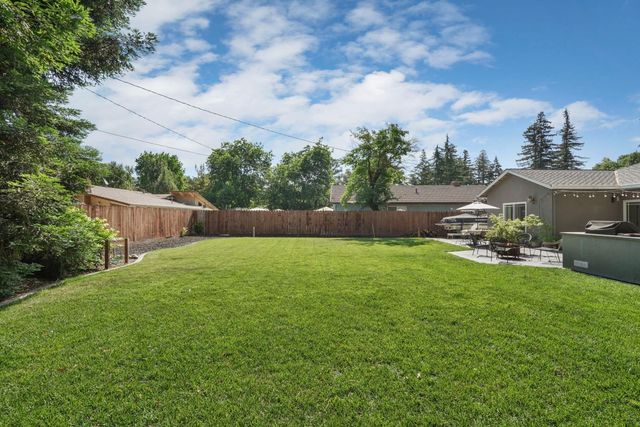 4817 E Morada Ln, Stockton, CA 95212