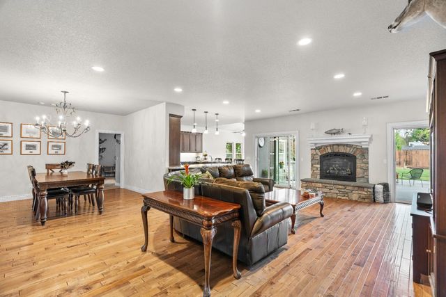 4817 E Morada Ln, Stockton, CA 95212