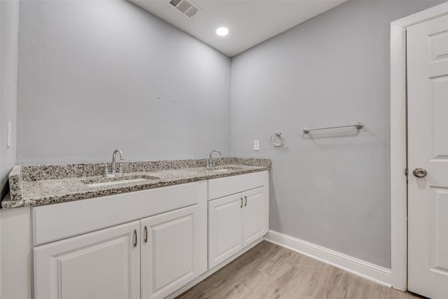609 E Morton Street, Denison, TX 75021