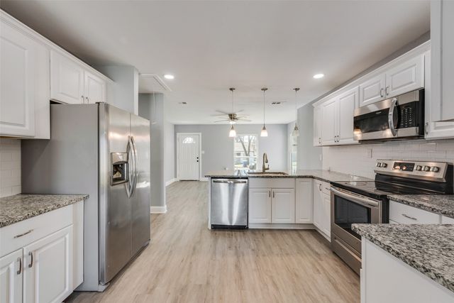 609 E Morton Street, Denison, TX 75021