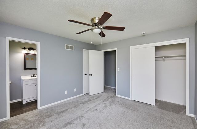 4421 73rd Street, Urbandale, IA 50322