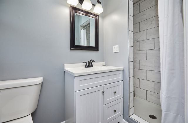 4421 73rd Street, Urbandale, IA 50322
