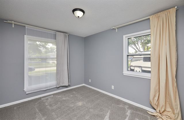 4421 73rd Street, Urbandale, IA 50322