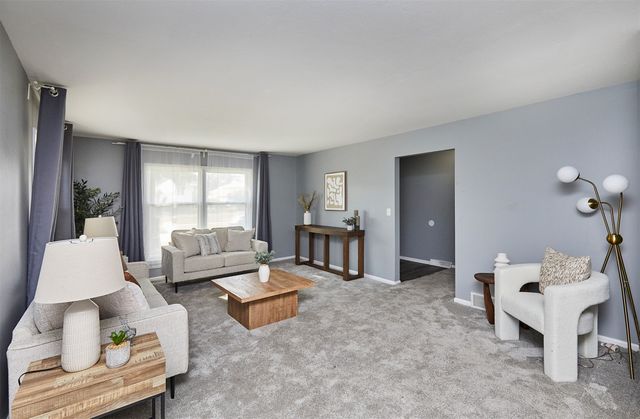 4421 73rd Street, Urbandale, IA 50322