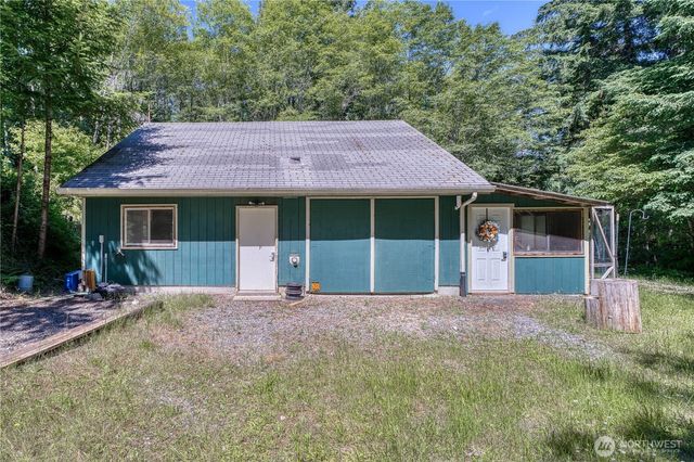 1671 E Sunset Hill Road, Shelton, WA 98584