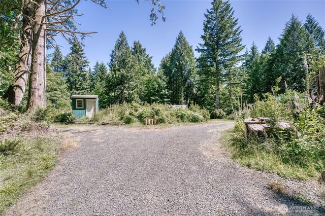 1671 E Sunset Hill Road, Shelton, WA 98584