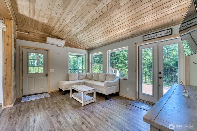 1671 E Sunset Hill Road, Shelton, WA 98584