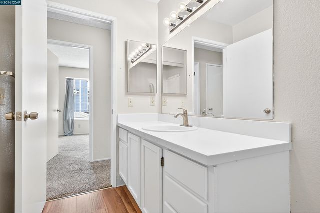 15 Glenwood, Hercules, CA 94547