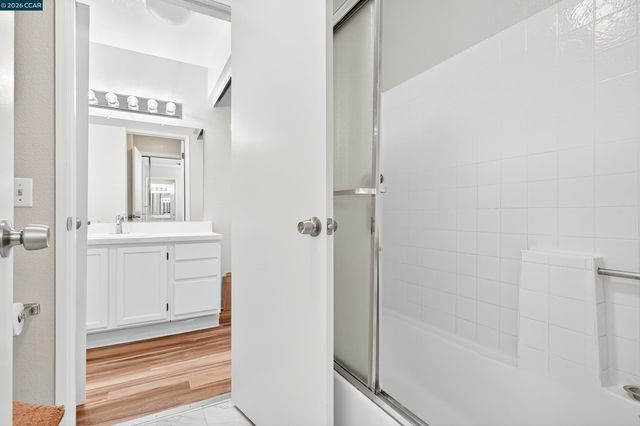 15 Glenwood, Hercules, CA 94547