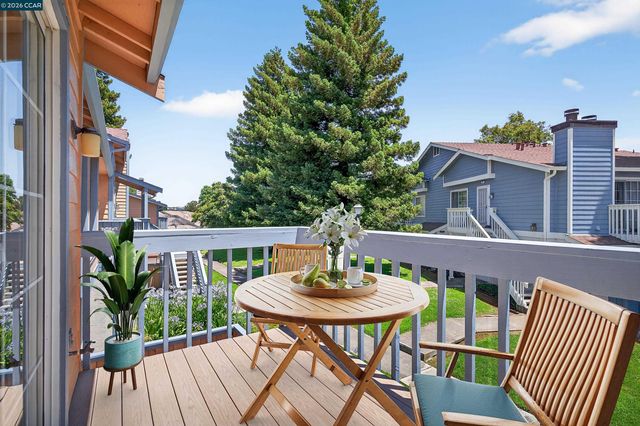 15 Glenwood, Hercules, CA 94547