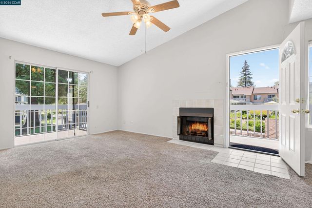 15 Glenwood, Hercules, CA 94547