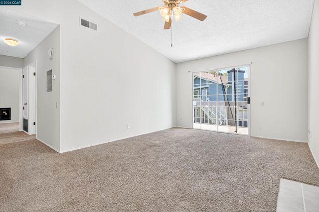 15 Glenwood, Hercules, CA 94547