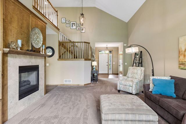 3362 Charleston Drive, Woodbury, MN 55129
