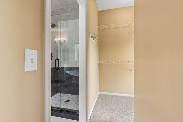 3362 Charleston Drive, Woodbury, MN 55129