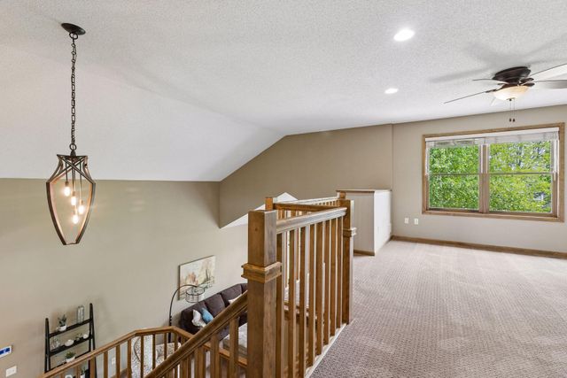3362 Charleston Drive, Woodbury, MN 55129