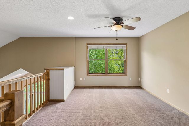 3362 Charleston Drive, Woodbury, MN 55129