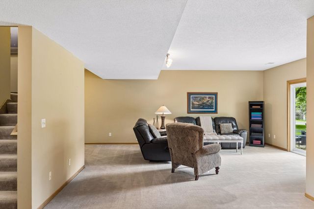 3362 Charleston Drive, Woodbury, MN 55129