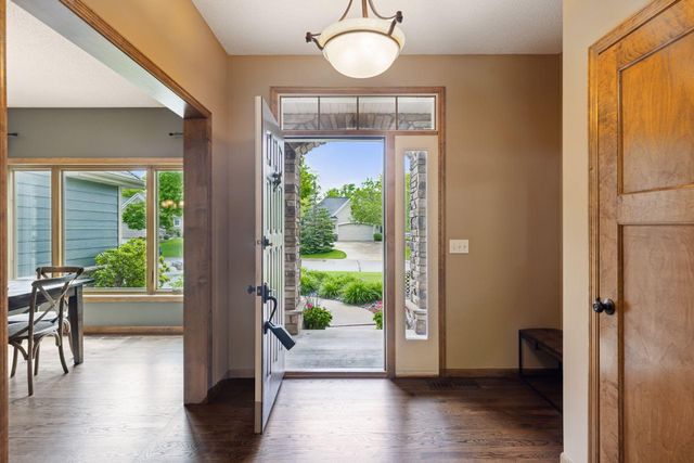 3362 Charleston Drive, Woodbury, MN 55129