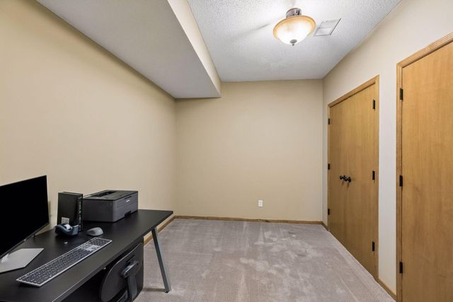 3362 Charleston Drive, Woodbury, MN 55129