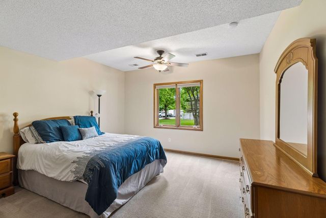 3362 Charleston Drive, Woodbury, MN 55129