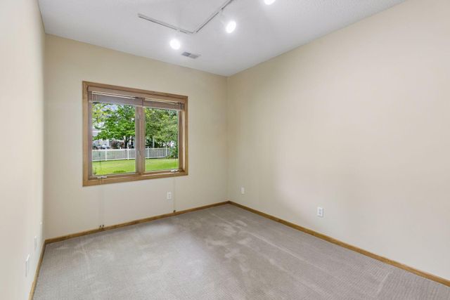 3362 Charleston Drive, Woodbury, MN 55129