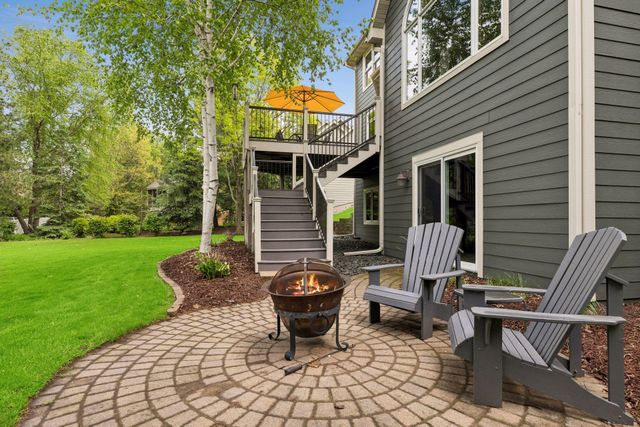 3362 Charleston Drive, Woodbury, MN 55129