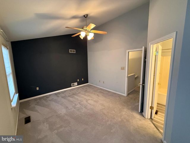 5412 OXFORD DR, Mechanicsburg, PA 17055