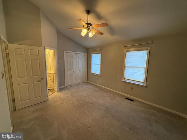 5412 OXFORD DR, Mechanicsburg, PA 17055