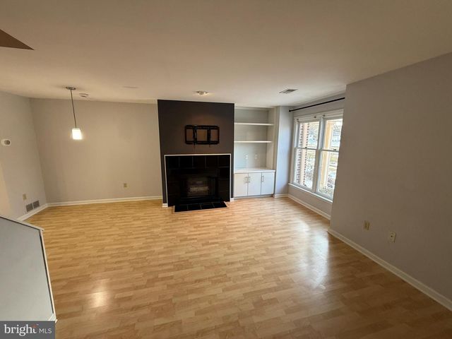 5412 OXFORD DR, Mechanicsburg, PA 17055