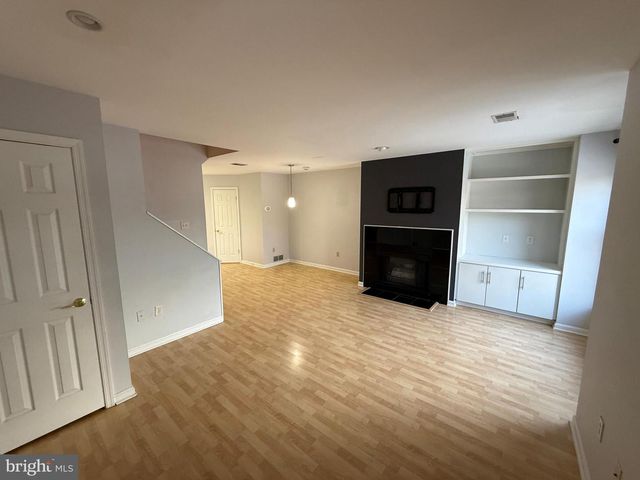 5412 OXFORD DR, Mechanicsburg, PA 17055