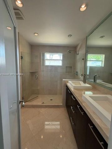 1047 NE 84th St, Miami, FL 33138