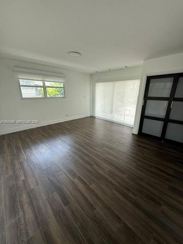 1047 NE 84th St, Miami, FL 33138