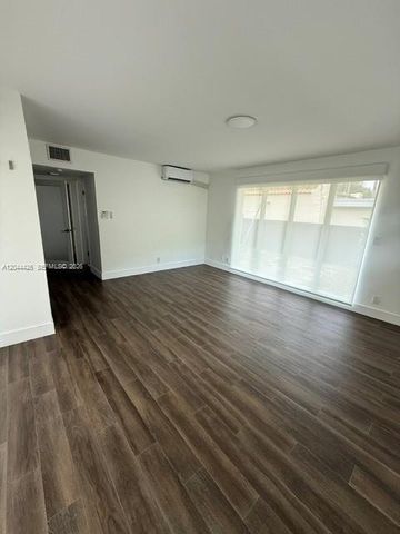 1047 NE 84th St, Miami, FL 33138